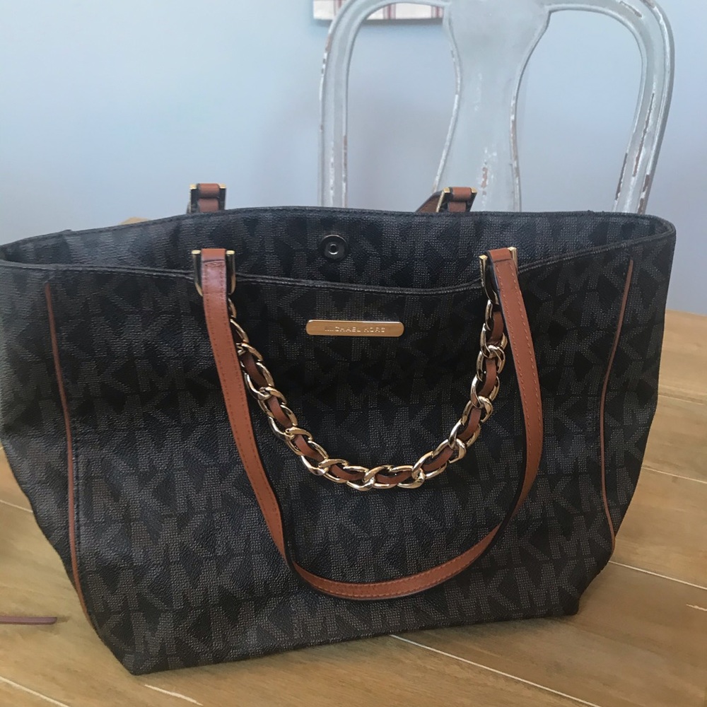 Michael Kors purse